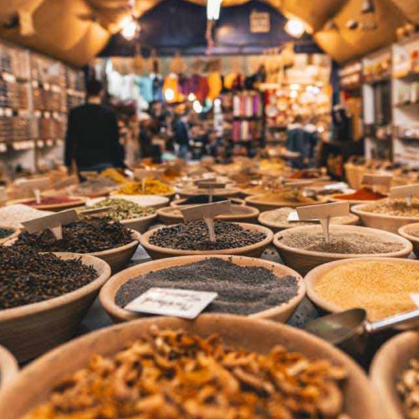 فروشنده گیاهان دارویی